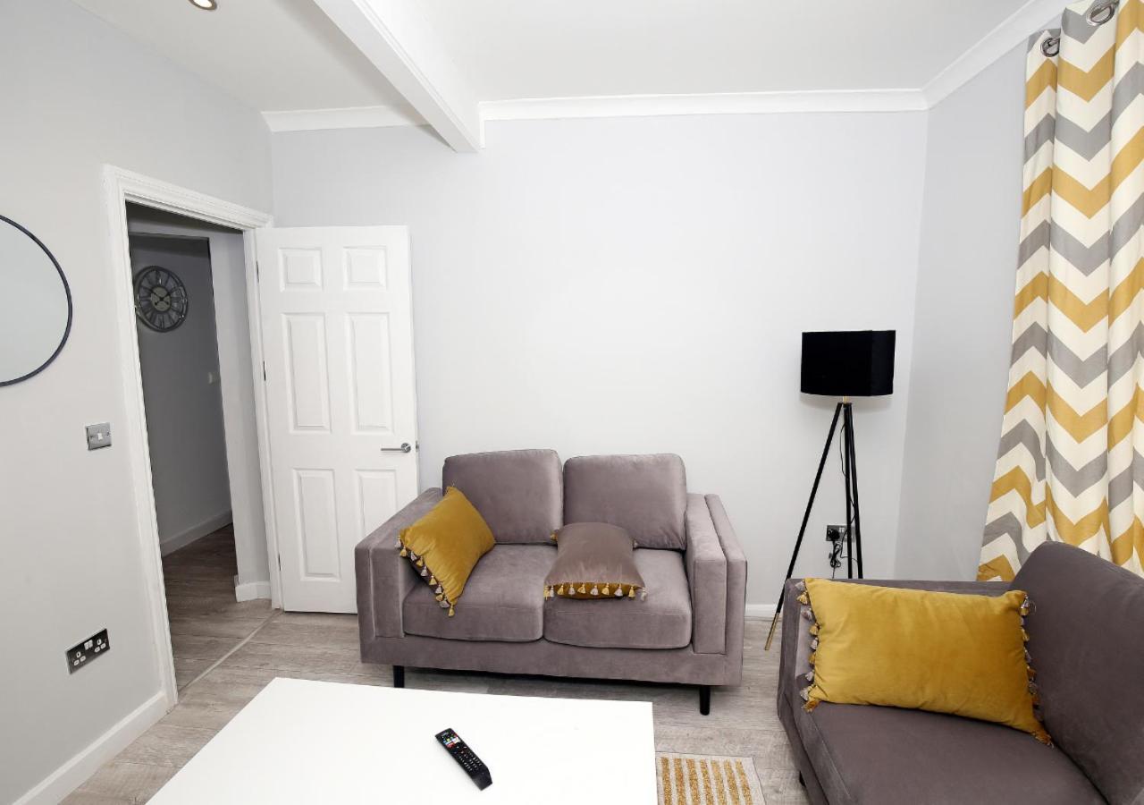 3-Bed House With Parking Near London O2 Lägenhet Exteriör bild